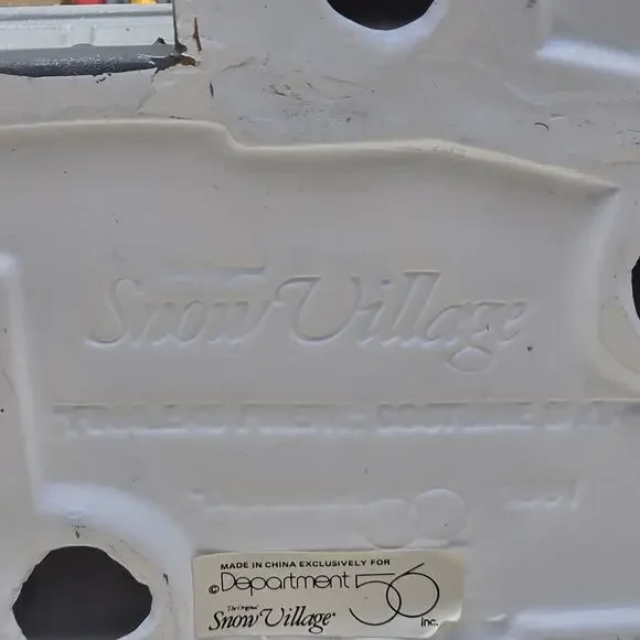 Department 56 Original Snow Village Finklea’s Finery Costume Shop 5405-4 Retired - Picture 10 of 16